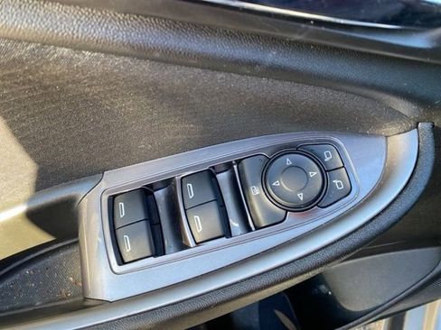 Used 2022 Chevrolet Malibu LS image 14