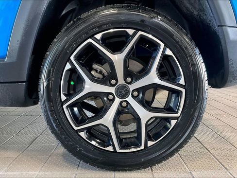 Used 2025 Jeep Compass Limited AWD/4WD image 32