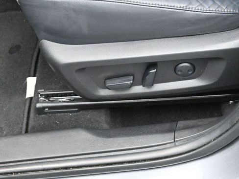 Used 2022 Mitsubishi Outlander SE image 14