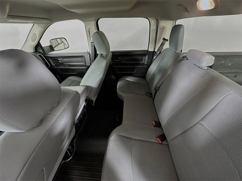 Used 2016 RAM 2500 Tradesman w/ Chrome Appearance Group image 20