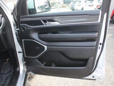 Used 2022 Jeep Wagoneer Series II image 33