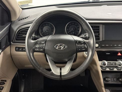 Used 2020 Hyundai Elantra Value Edition FWD image 17