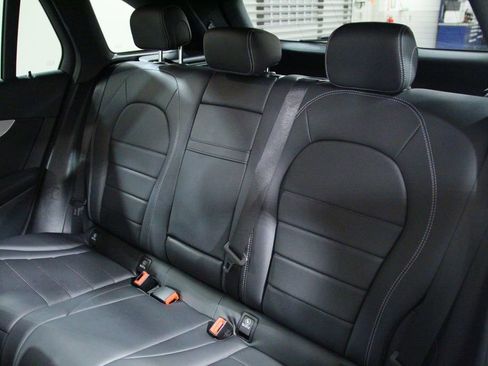 Certified 2022 Mercedes-Benz GLC 300 4MATIC image 29