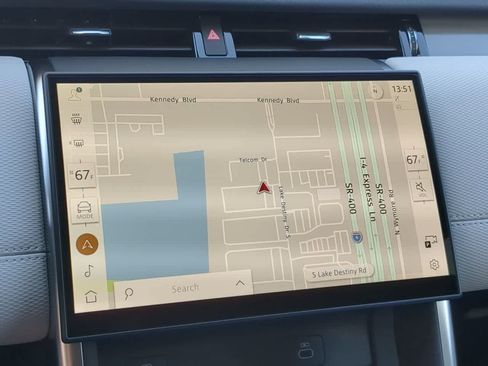 New 2026 Land Rover Discovery Sport Landmark image 30