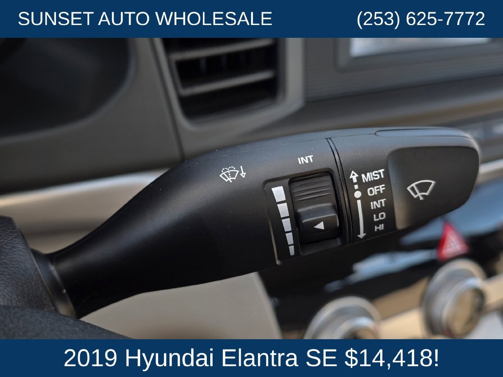 Used 2019 Hyundai Elantra SE FWD image 28
