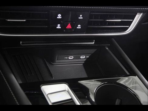 Certified 2026 Volkswagen Atlas SEL Premium R-Line AWD/4WD image 17