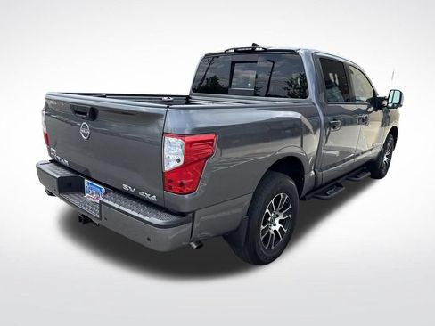 Used 2024 Nissan Titan SV w/ SV Convenience Package AWD/4WD image 3