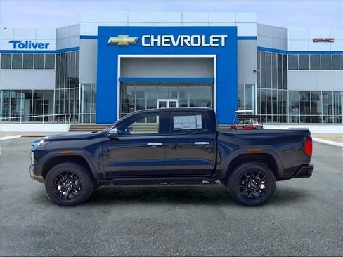 New 2026 GMC Canyon Denali w/ LPO, Denali Black Edition image 4