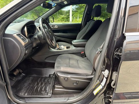 Used 2016 Jeep Grand Cherokee Laredo w/ Quick Order Package 23E AWD/4WD image 20