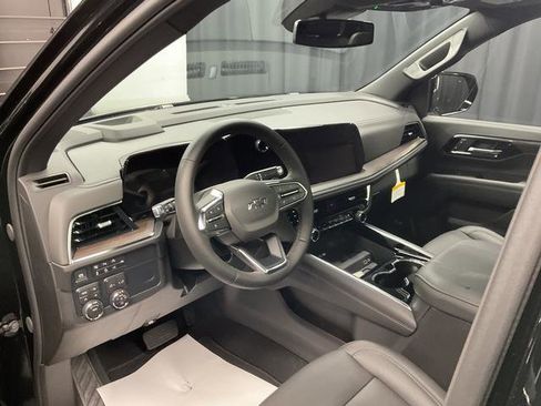 New 2026 Chevrolet Suburban Z71 w/ Comfort Package image 11
