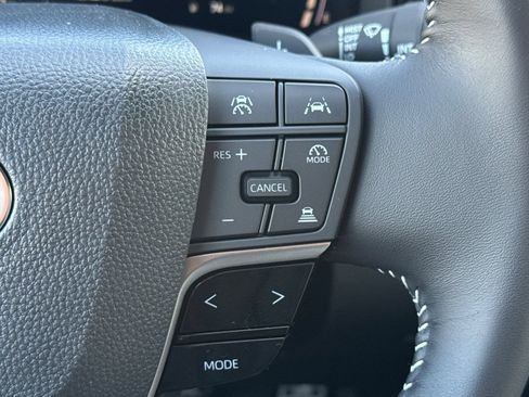 New 2026 Toyota Camry Hybrid FWD image 29