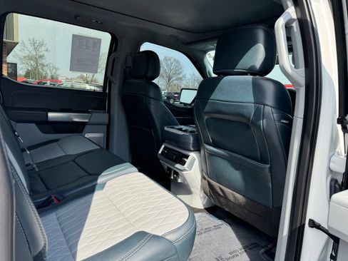 Used 2023 Ford F150 Limited image 15