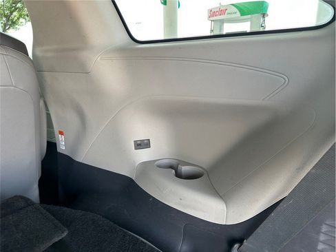 Used 2021 Toyota Sienna XLE w/ XLE Plus Package AWD/4WD image 22