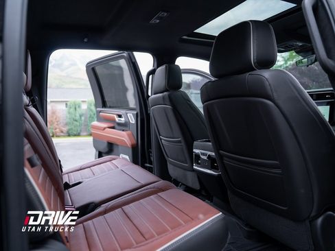 Used 2025 GMC Sierra 3500 Denali Ultimate image 25