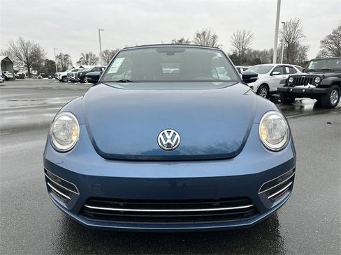 Used 2017 Volkswagen Beetle 1.8T Classic image 8