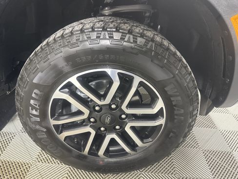 New 2025 Ford Ranger Lariat w/ Trailer Tow Package image 24