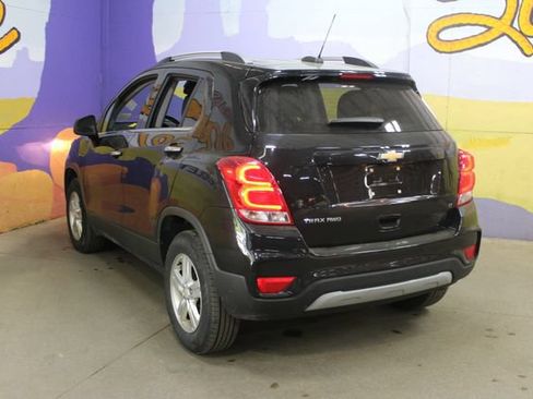 Used 2019 Chevrolet Trax LT w/ LT Convenience Package AWD/4WD image 6