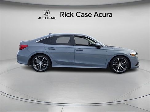 Used 2023 Honda Civic Touring image 4