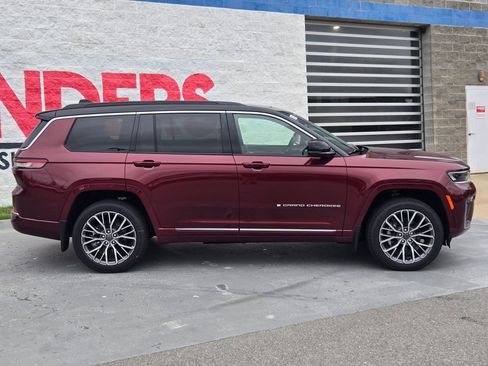New 2026 Jeep Grand Cherokee L Summit AWD/4WD image 8