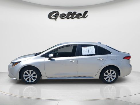 Certified 2025 Toyota Corolla LE FWD image 8