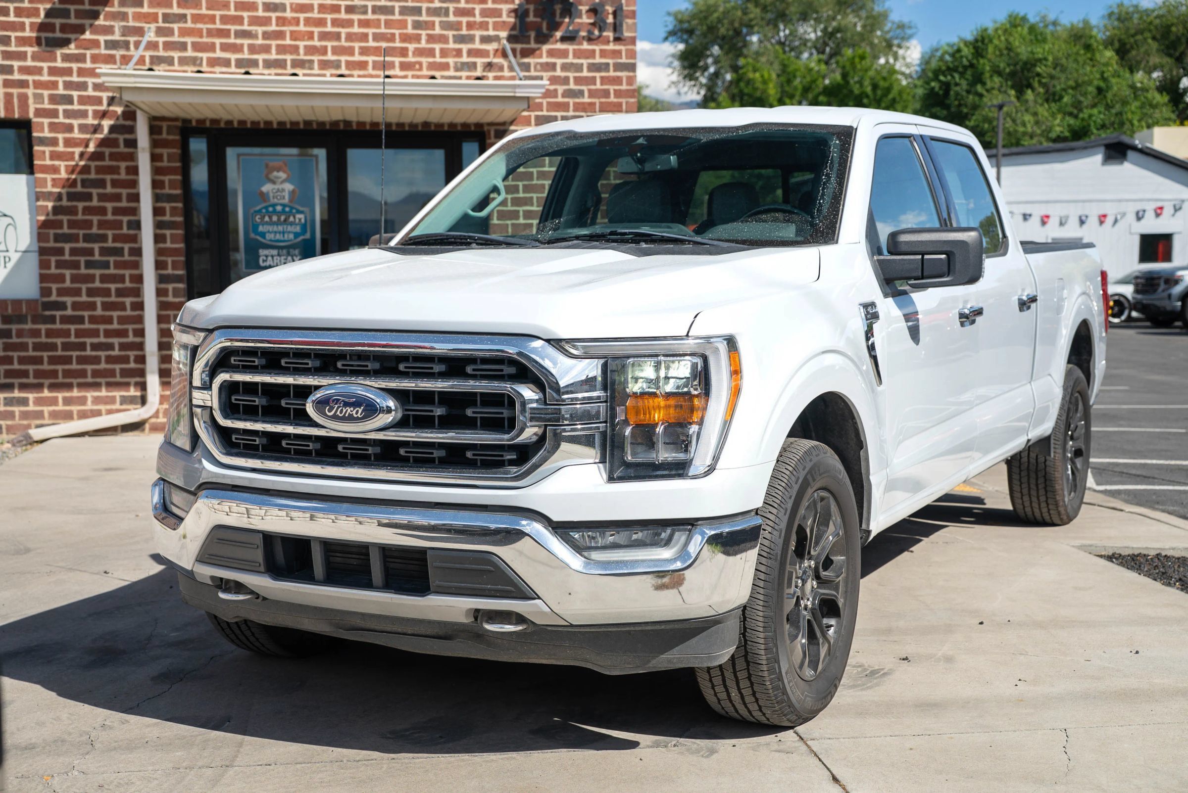 Used 2022 Ford F150 XLT AWD/4WD image 1