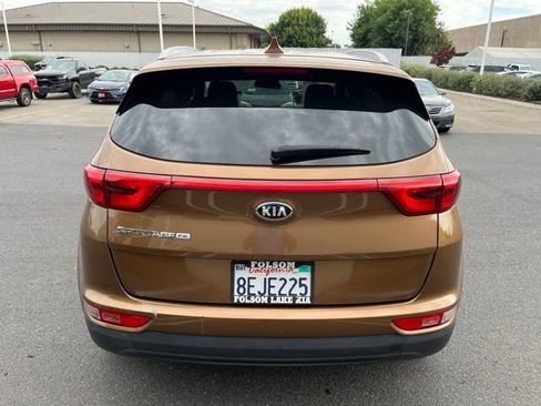 Used 2018 Kia Sportage LX w/ LX Popular Package FWD image 6