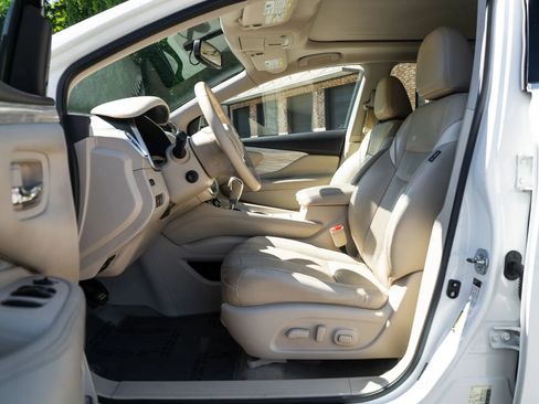 Used 2015 Nissan Murano Platinum w/ Platinum Technology Package FWD image 18