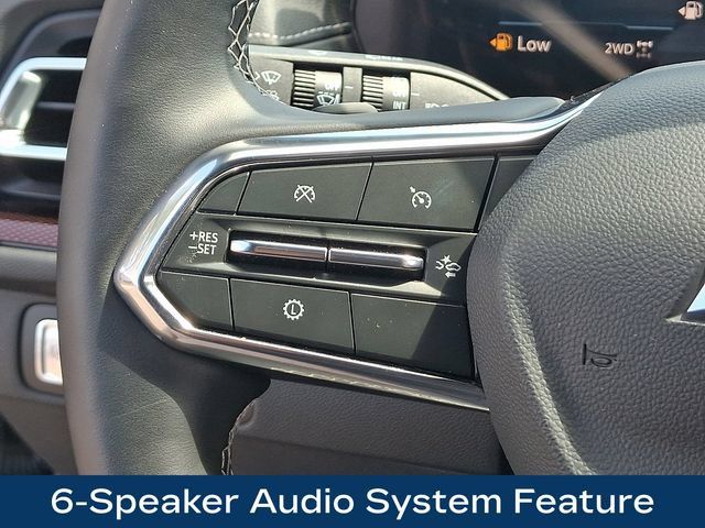Used 2026 Chevrolet Traverse Z71 AWD/4WD image 7