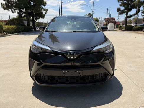 Used 2021 Toyota C-HR LE FWD image 8
