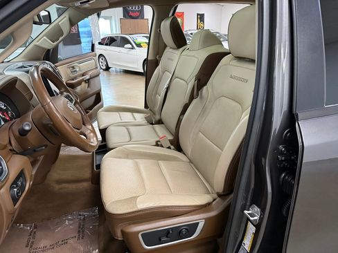 Used 2020 RAM 1500 Laramie AWD/4WD image 18
