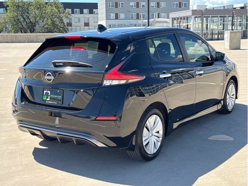 Used 2025 Nissan Leaf S FWD image 8