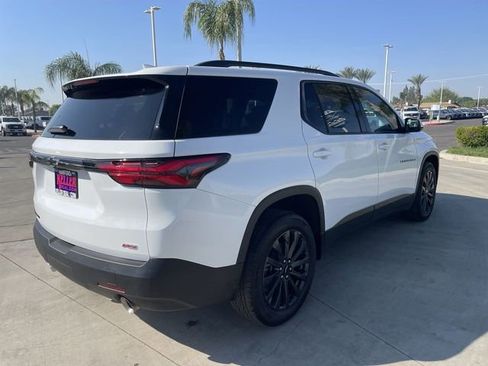 Used 2023 Chevrolet Traverse RS image 8