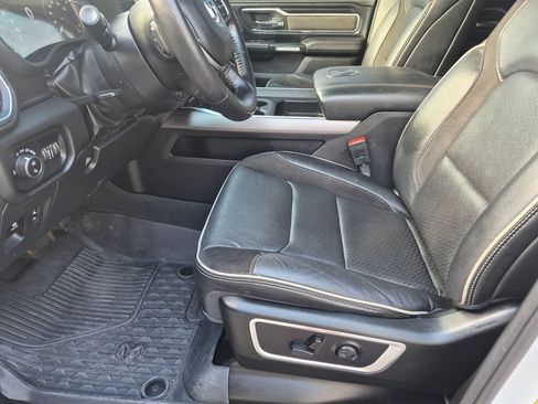 Used 2023 RAM 1500 Laramie AWD/4WD image 15