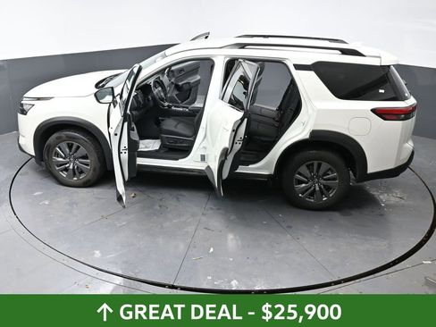 Used 2024 Nissan Pathfinder SV AWD/4WD image 68