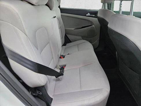 Used 2020 Hyundai Tucson SEL FWD image 17