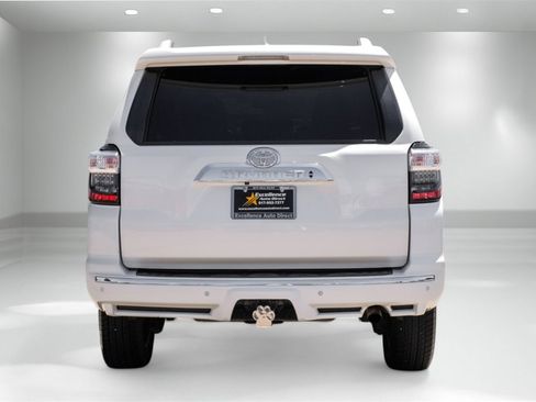 Used 2019 Toyota 4Runner Limited image 7