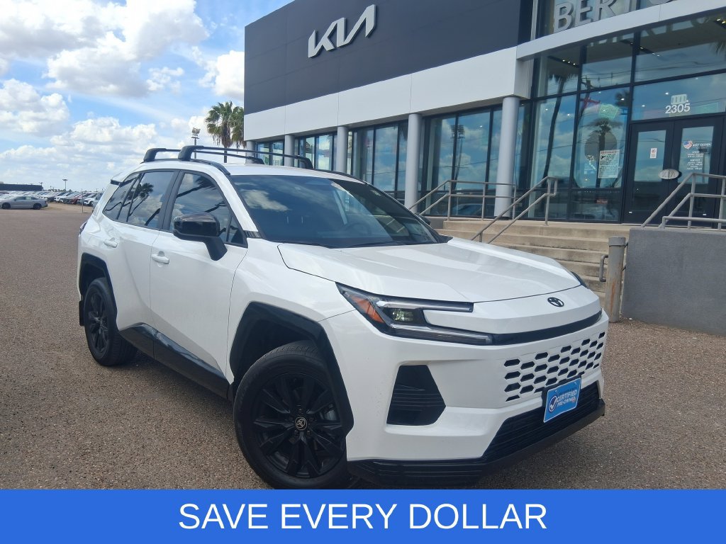 Used 2026 Toyota RAV4 SE FWD image 2