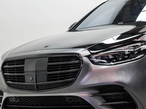 Used 2021 Mercedes-Benz S 580 4MATIC Sedan image 2