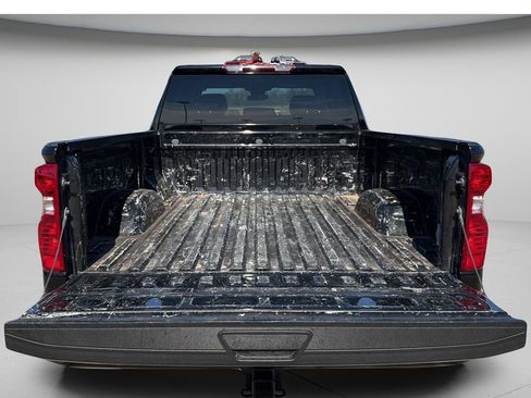 Used 2024 Chevrolet Silverado 2500 Custom w/ Custom Convenience Package AWD/4WD image 13