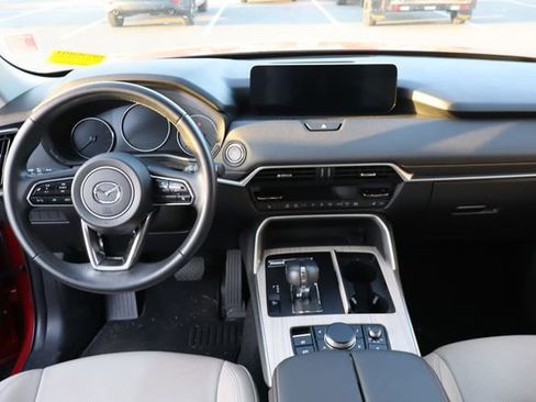 Used 2024 MAZDA CX-90 3.3 Turbo w/ Preferred Package image 9
