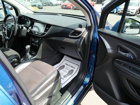 Used 2019 Buick Encore Preferred AWD/4WD image 17