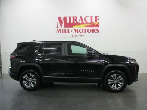 Used 2025 Chevrolet Equinox LT image 6