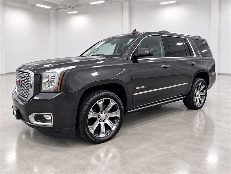 Used 2017 GMC Yukon Denali w/ Open Road Package AWD/4WD image 11