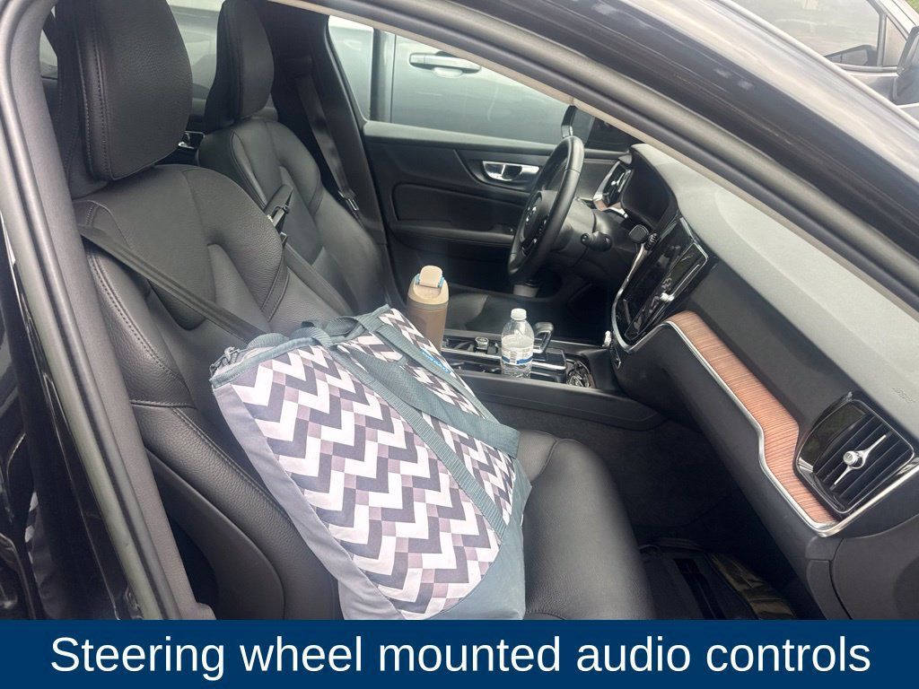 Used 2023 Volvo V60 B5 Cross Country Plus w/ Climate Package AWD/4WD image 11