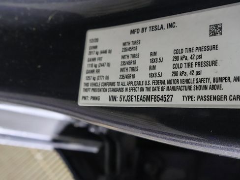 Used 2021 Tesla Model 3 Standard Range Plus image 48