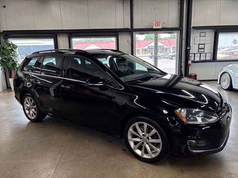 Used 2015 Volkswagen Golf SE FWD image 4
