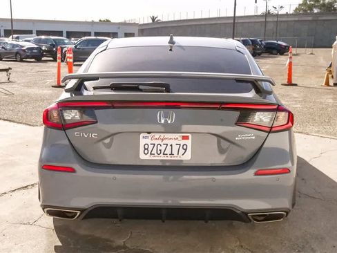 Used 2022 Honda Civic Sport Touring image 8