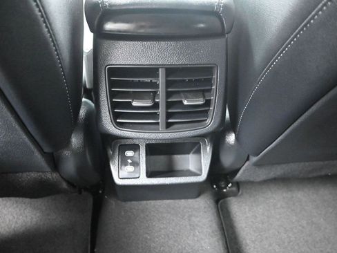 Certified 2025 Kia Seltos S image 31