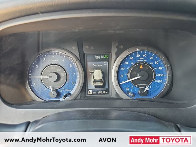 Used 2019 Toyota Sienna XLE w/ XLE Navigation Package FWD image 19