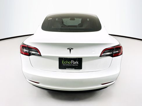 Used 2023 Tesla Model 3 Standard Range RWD image 7